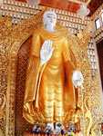A gilded Buddha in the Burmese Temple (398x530, 99.3 kilobytes)