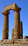 Temple of Eracle (Hercules) (306x500, 102.9 kilobytes)